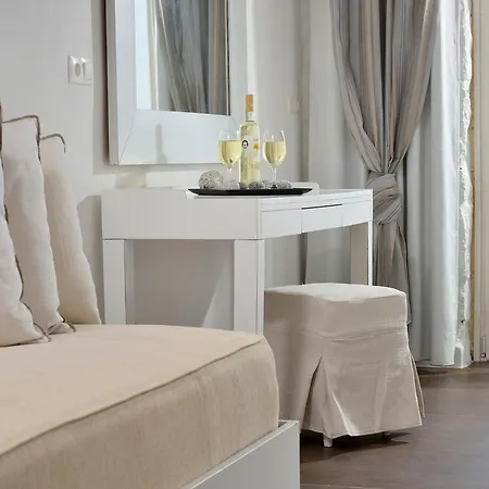 Jenny's Summer * Platys Gialos (Mykonos)