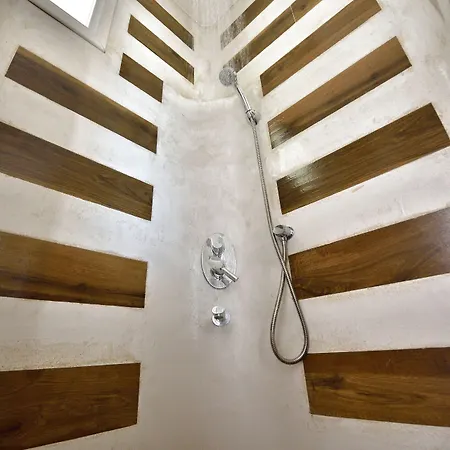 Jenny's Summer Apartment *